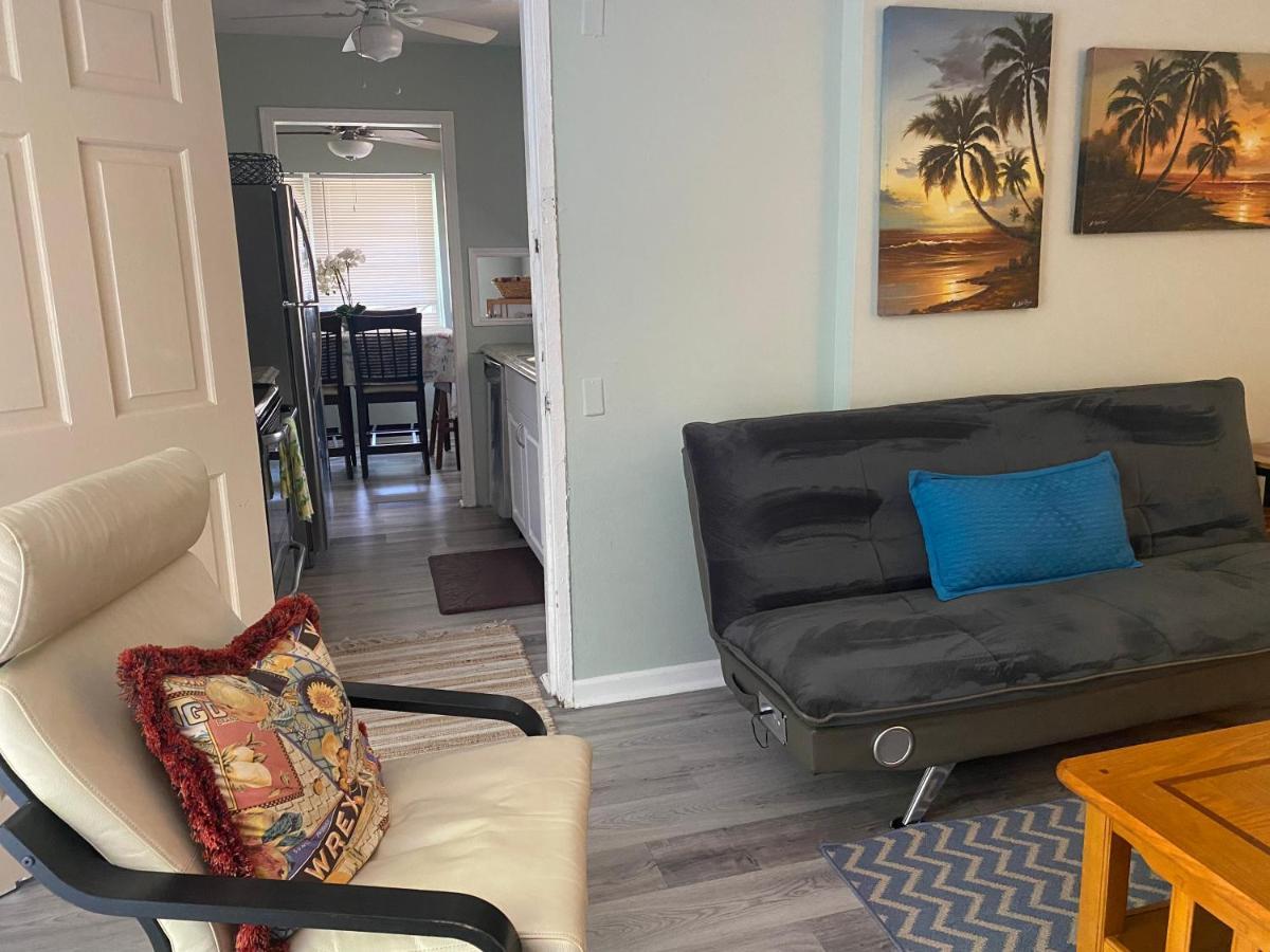 3 Bedroom House Fenced Backyard Private Patio Areas Grill Firepit Plenty Parking! Quick Access 10 Min To Beach Airport Delray West Palm Lake Worth Beach Extérieur photo