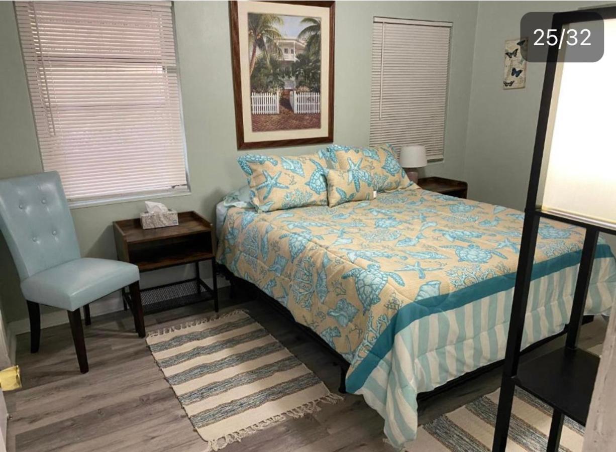 3 Bedroom House Fenced Backyard Private Patio Areas Grill Firepit Plenty Parking! Quick Access 10 Min To Beach Airport Delray West Palm Lake Worth Beach Extérieur photo
