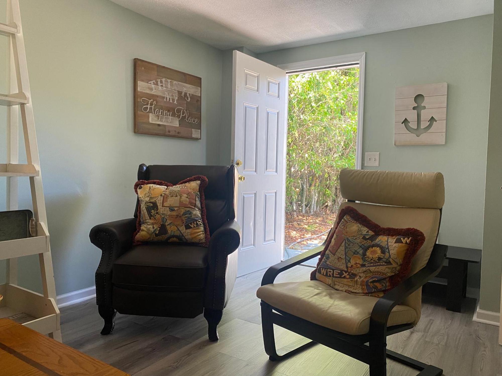 3 Bedroom House Fenced Backyard Private Patio Areas Grill Firepit Plenty Parking! Quick Access 10 Min To Beach Airport Delray West Palm Lake Worth Beach Extérieur photo